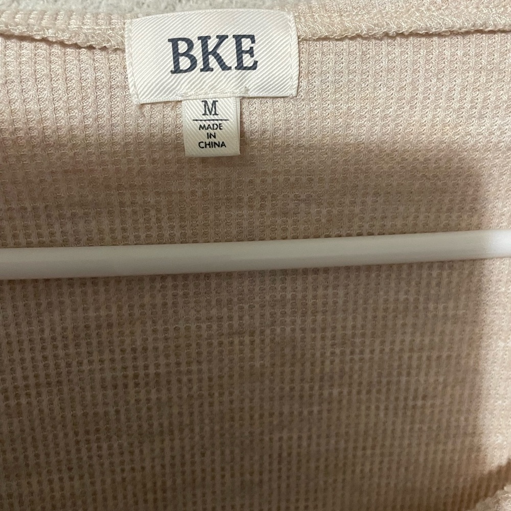 BKE Light Tan Knit Top